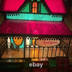 1997 Coca Cola Franklin Mint Stained Glass Gas Station Table Lamp Collectible