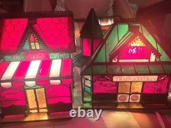 1997 Coca Cola Franklin Mint Stained Glass Gas Station Table Lamp Collectible