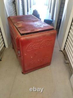 Antique Coca Cola Soda Cooler Machine Art Sign Coke Table Counter Stand Box