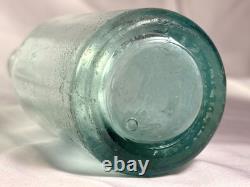 Beauty Aqua Straight Sided Coca Cola Bottling Co Des Moines Iowa Circa 1910 USA