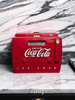 Coca-Cola Vintage 1983 Soda Cassette Radio Player Collectible MINT Condition