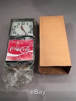 NEW 1976 Vintage Coca Cola Coke Ingress-Plastine Clock Model G017 MINT IN BOX