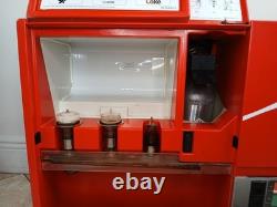 Original Vintage Coke Coca-Cola Breakmate Siemens Soda Machine GA-3000
