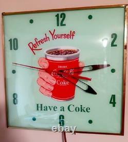 RARE Coca Cola PAM Clock REFRESH YOURSELF Hand Holding Cup Lighted Clock Sign