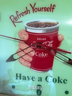 RARE Coca Cola PAM Clock REFRESH YOURSELF Hand Holding Cup Lighted Clock Sign