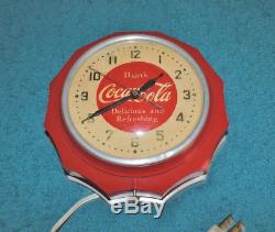 Rare Antique Original 1950's Coca Cola advertising Bakelite Clock Sign Nice