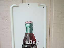 Vintage Coca Cola 1947 Bottle Pilaster With 16 Button Near Mint