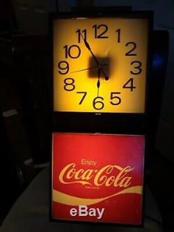 Vintage Coca Cola Light Up Clock Sign