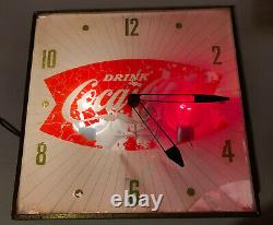 Vintage Coke Advertising Drink Coca-Cola Light Up 15x15 Wall Clock Electric Sign