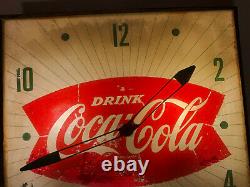 Vintage Coke Drink Coca-Cola White Light Up 15x15 Wall Clock Electric Sign