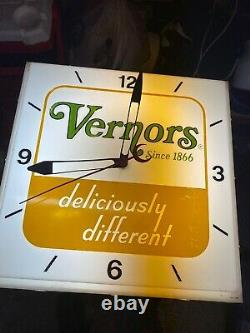 Vintage Neon Products Incorporated Vernors Clock Soda FREE SHIPPING