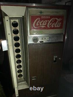 Vintage Vendo Coca-Cola 10 selection machine withlight up sign